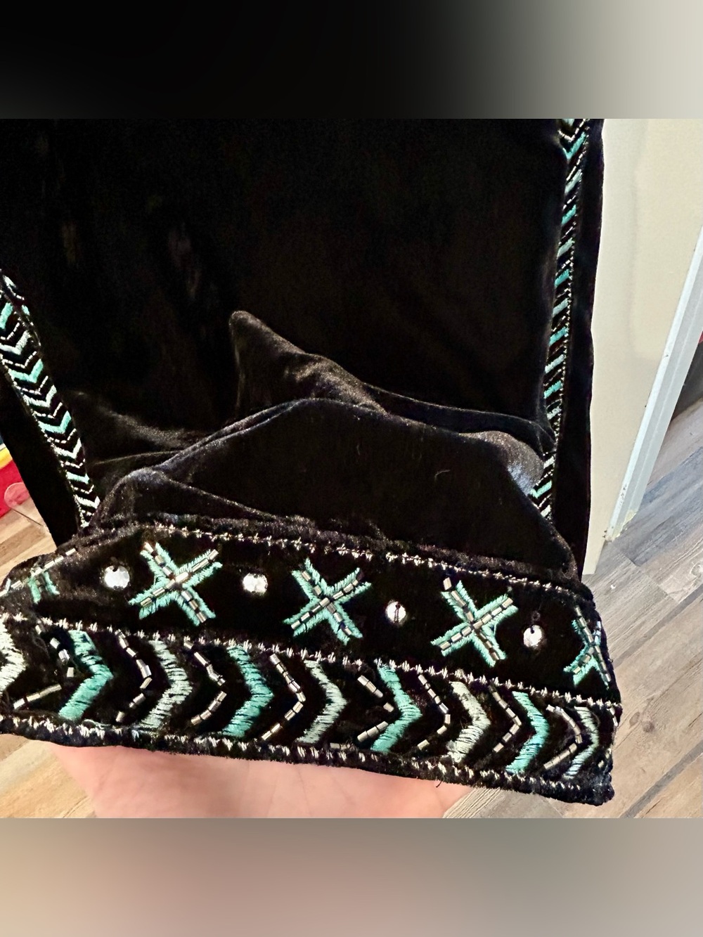 CRAZY TRAIN Black Velvet Embellished Duster Jacket – Size Medium – NWT - Picture 6 of 9